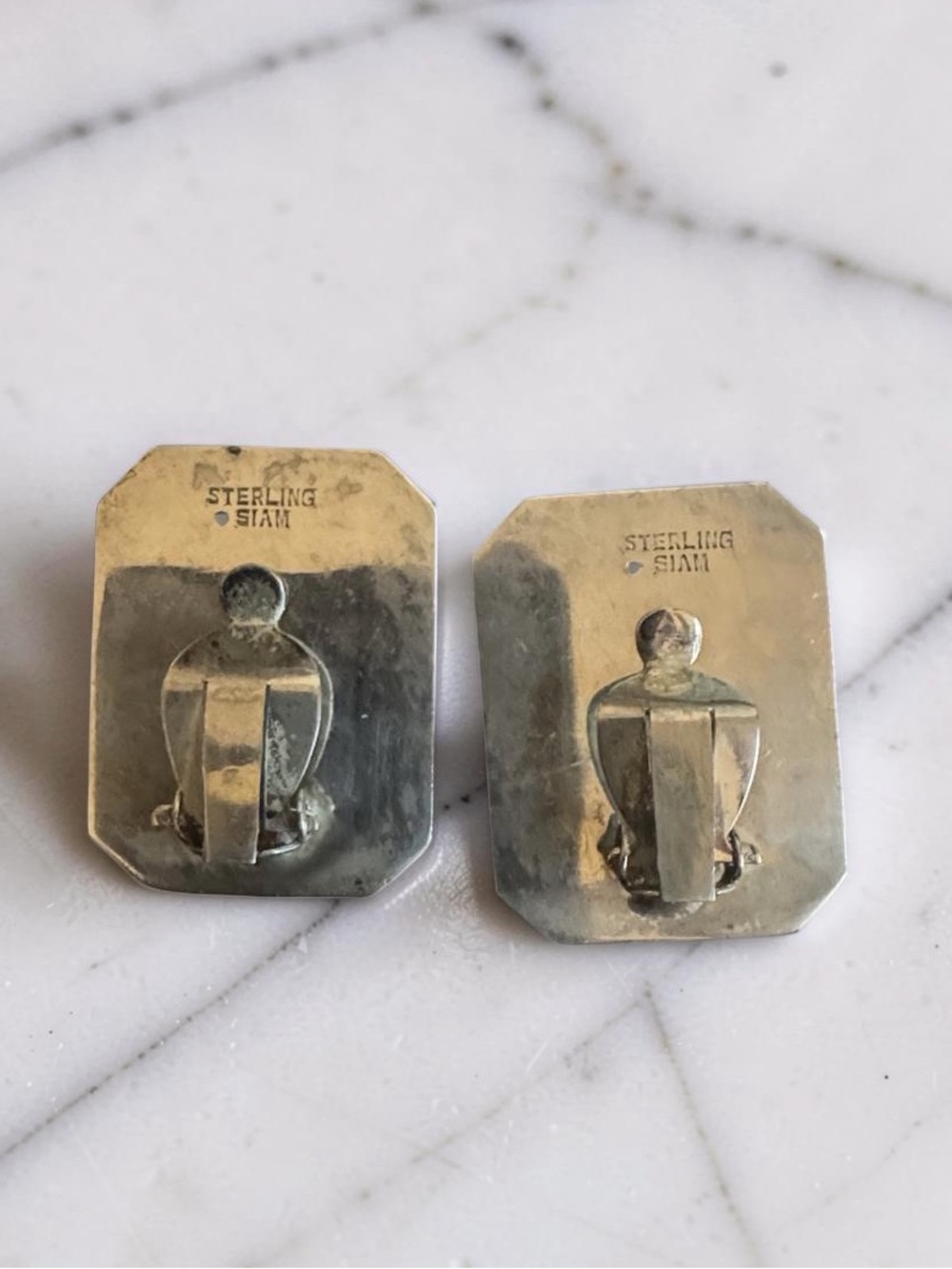 Vintage Siam Sterling Niello Clip on Earrings - Picture 3 of 4